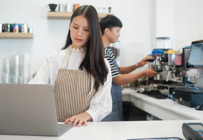 See How to Work as a Cashier at Publix